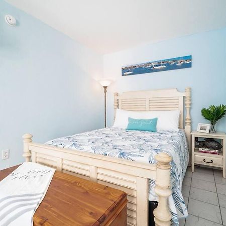 Why Knot Getaway...Rooftop With Waterview! Unit D Beaufort Экстерьер фото