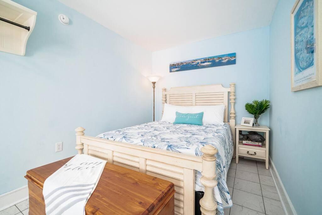 Why Knot Getaway...Rooftop With Waterview! Unit D Beaufort Экстерьер фото