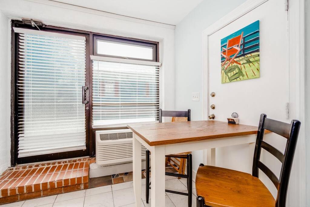 Why Knot Getaway...Rooftop With Waterview! Unit D Beaufort Экстерьер фото