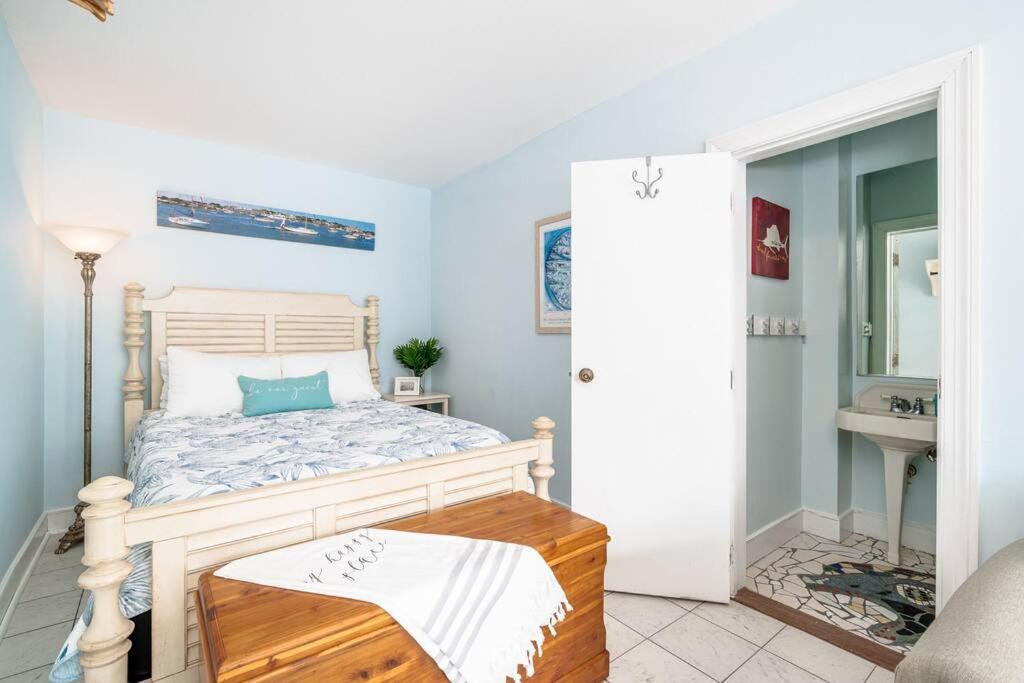Why Knot Getaway...Rooftop With Waterview! Unit D Beaufort Экстерьер фото