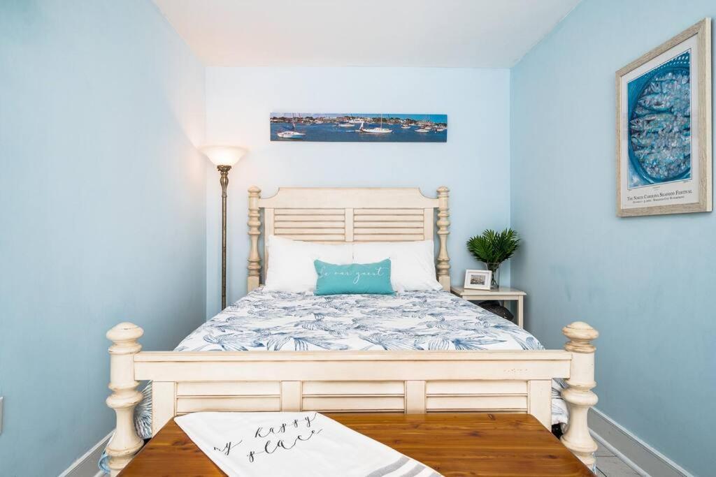 Why Knot Getaway...Rooftop With Waterview! Unit D Beaufort Экстерьер фото